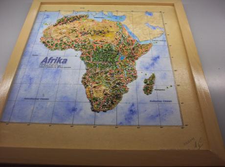 \Afrika\ Handmodelliertes Reliefbild - Ottmar Gebhardt - Array auf - Array - \Afrika\ Handmodelliertes Reliefbild - Ottmar Gebhardt - Array auf - Array -