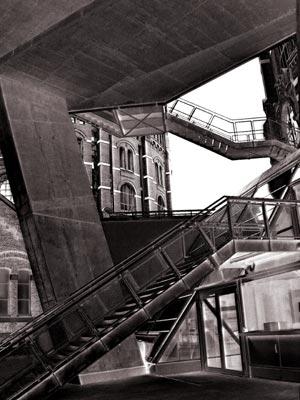 Gasometer Wien 1 - Franz Engel. - Array auf - Array - Gasometer Wien 1 - Franz Engel. - Array auf - Array -