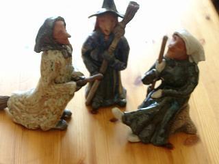 Hexentanz (2000) Friedensgart Sprudelquell - Friedensgart Sprudelquell - Array auf - Array - Hexentanz (2000) Friedensgart Sprudelquell - Friedensgart Sprudelquell - Array auf - Array -