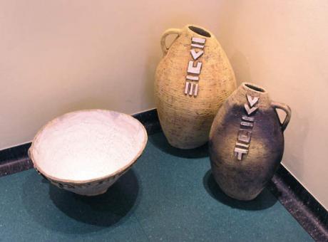 Keramische Gefässformen, glasierte Schamotte - Anna Mikoda-Antoniewicz - auf - Array - Keramische Gefässformen, glasierte Schamotte - Anna Mikoda-Antoniewicz - auf - Array -