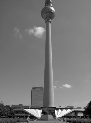 Fernsehturm 1 - Polenka Berlin - auf - Array - Fernsehturm 1 - Polenka Berlin - auf - Array -