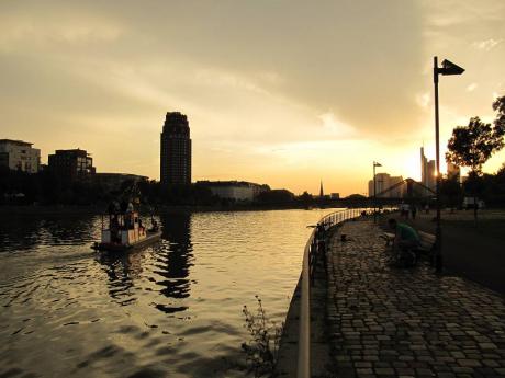 Mainpiraten - Mark Hallstein - Array auf - Array - Mainpiraten - Mark Hallstein - Array auf - Array -