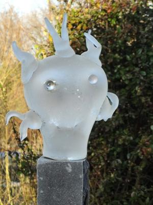 Glaskopf - Peter Schoenen - auf - Array - Glaskopf - Peter Schoenen - auf - Array -